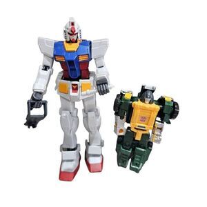 2 transformers bundle Gundam and Brawn as is